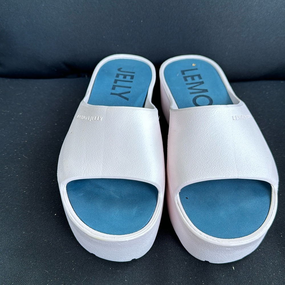 Women’s pink lemon jelly